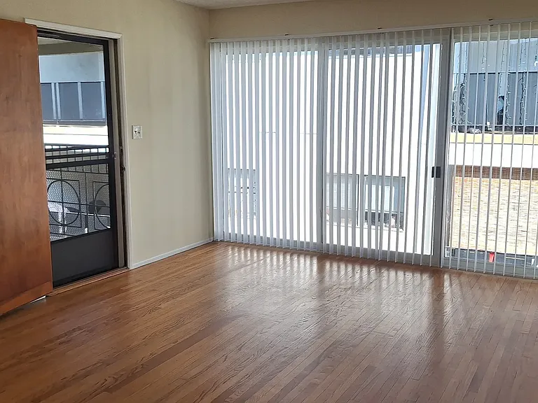 626 N Sunset Blvd #B — Photo 3