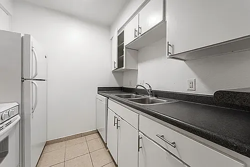 Pease Parkside Apartments — Photo 45
