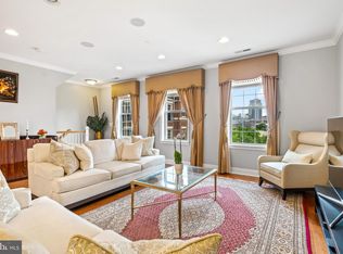 106 Commodore Ct, Philadelphia, PA 19146