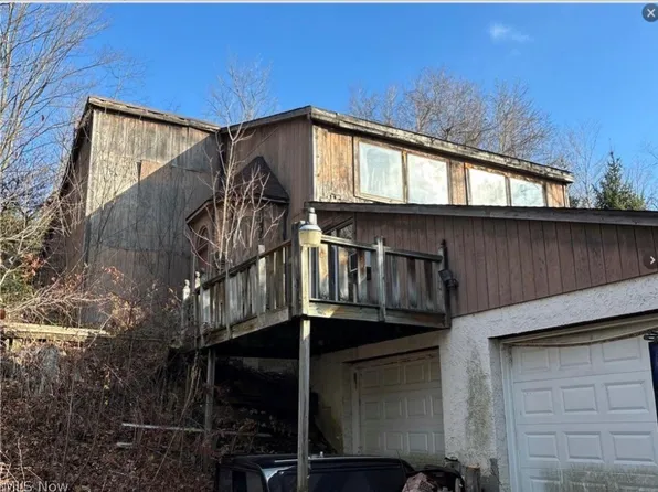 10775 Bell Rd, Newbury, OH 44065