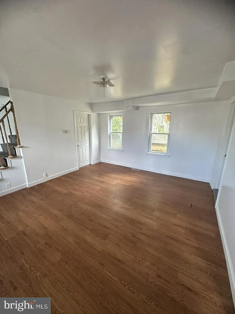 2 bed, 2.0 bath, 1056 sqft, $1,800 — Photo 3