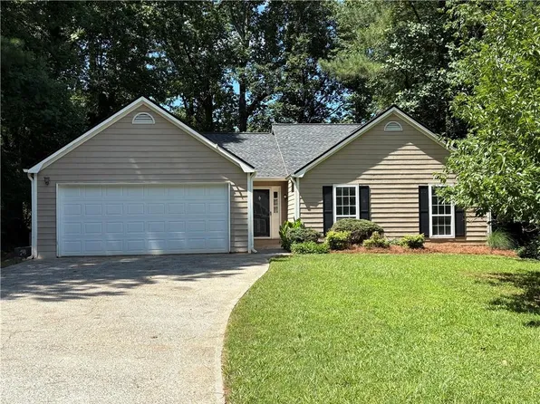 183 Colemans Bluff Dr, Woodstock, GA 30188