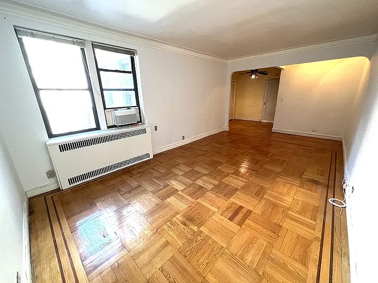 303 E 37th St #6P — Photo 1