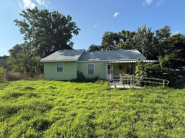 2971 S Clifton St, Wichita, KS 67210