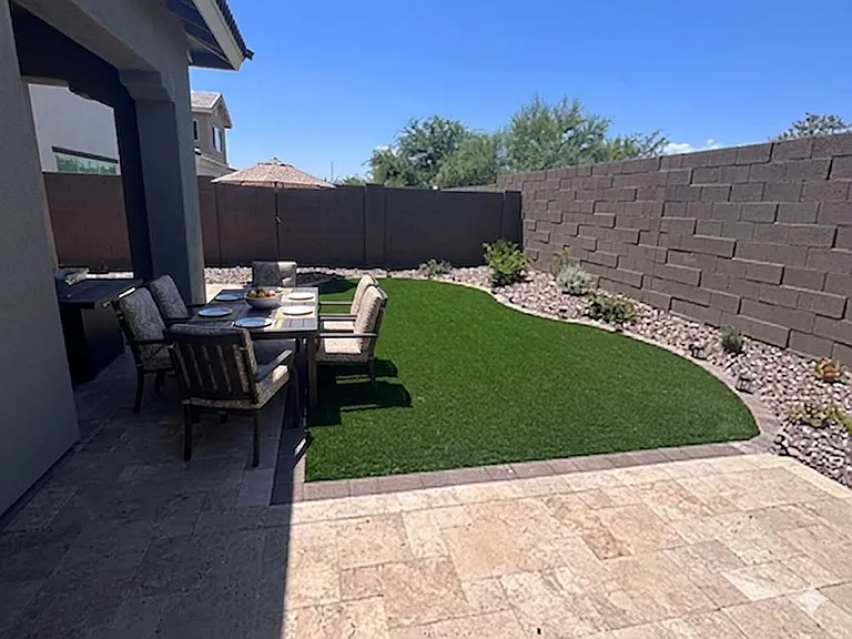 2314 W Rowel Rd — Photo 14