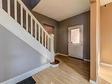 2 bed, 1.0 bath, 1487 sqft, $1,350 — Photo 3