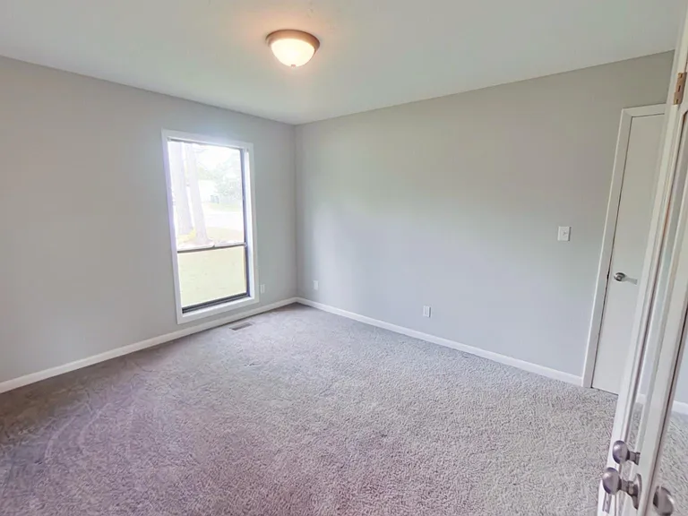731 Prestige Blvd — Photo 21