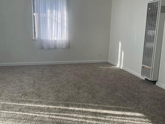 3rd image of 2727 Esmond Ave