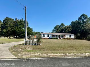 70 Rough Horn Rd, Evergreen, NC 28438