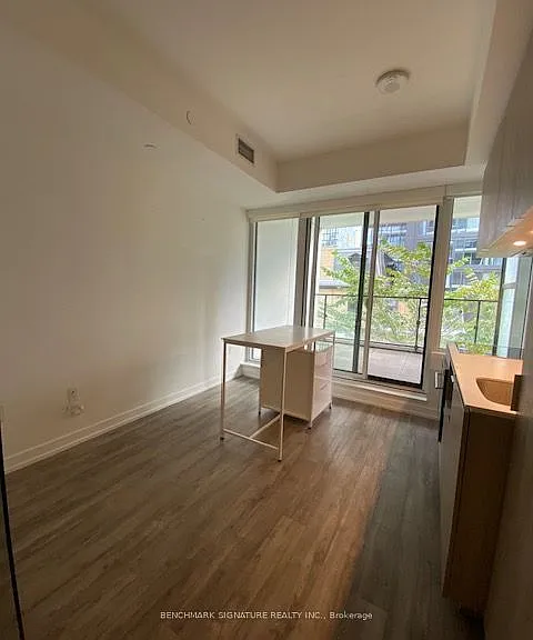 77 Shuter St #209 — Photo 3