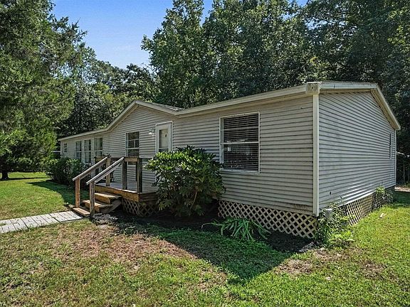 4th image of 5865 Juniper Bay Rd.
