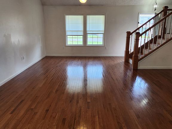 2nd image of 28 Holler Rd Unit 20