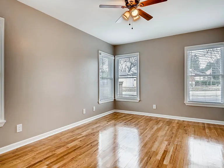405 Quentin Dr — Photo 14