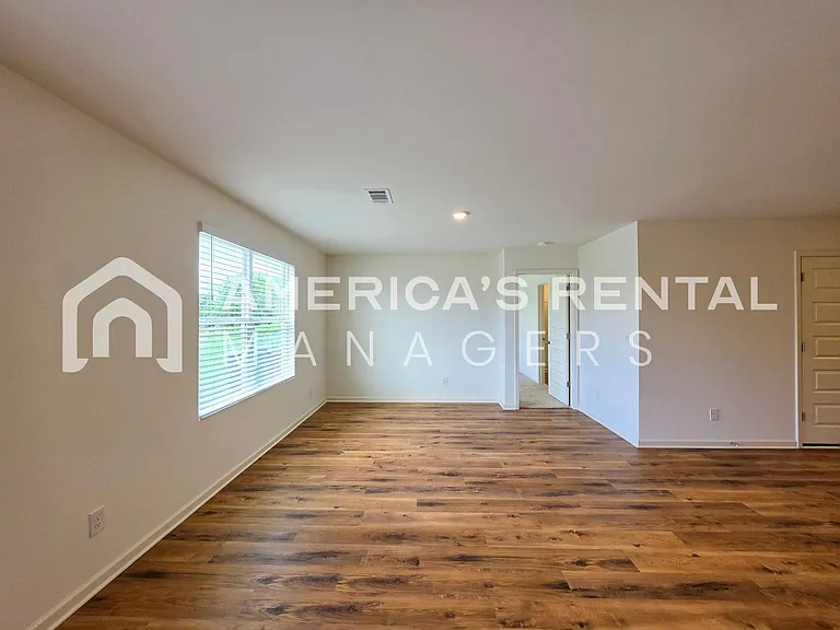 9314 Parkway Gardens Loop — Photo 46