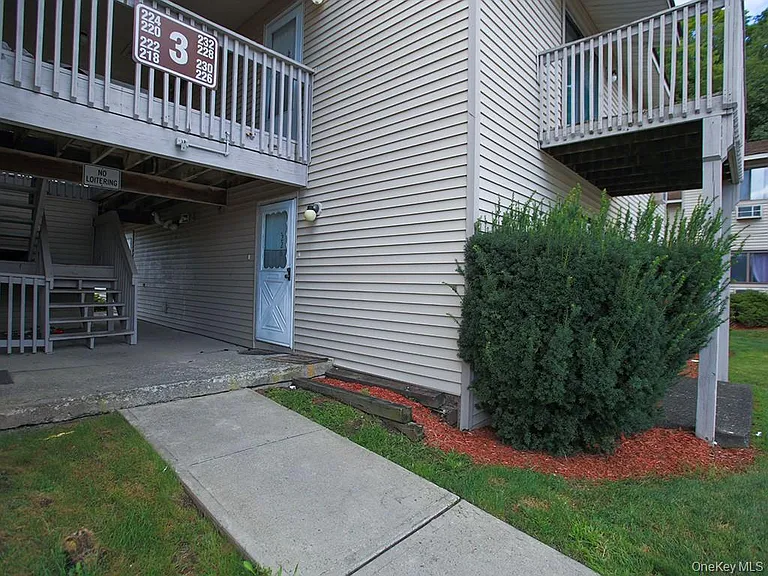 226 Concord Ln — Photo 7