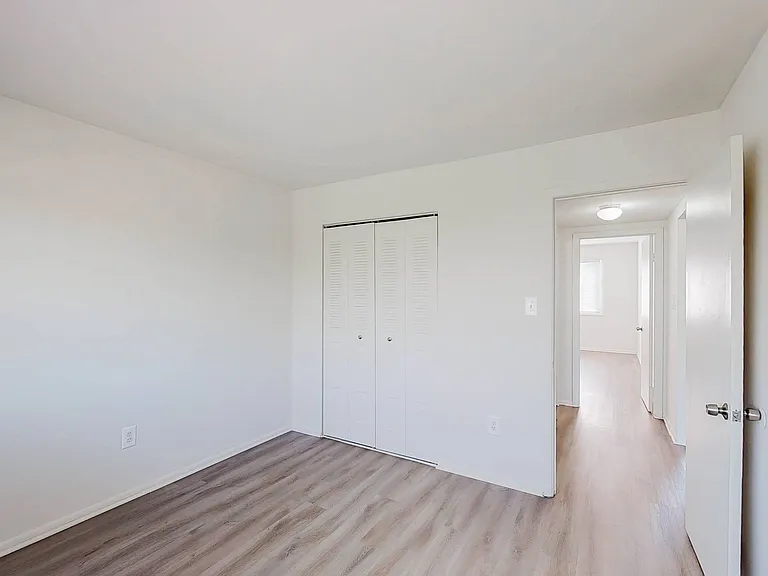 Eastdale Apartments — Photo 15