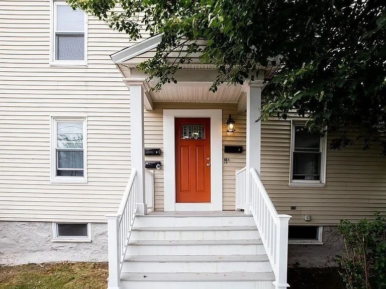 211 Jefferson Ave #3 — Photo 1