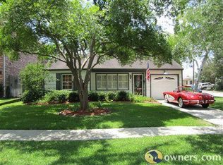 5125 Locust St, Bellaire, TX 77401