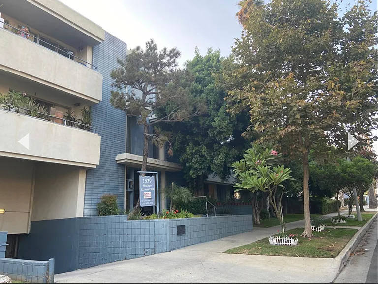 R & M Herman Trust / Alexandria — Photo 9