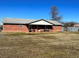 419363 E 1090th Rd, Checotah, OK 74426
