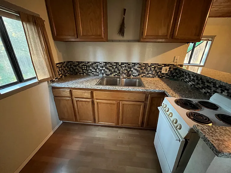 10032 Hill Rd #B — Photo 5