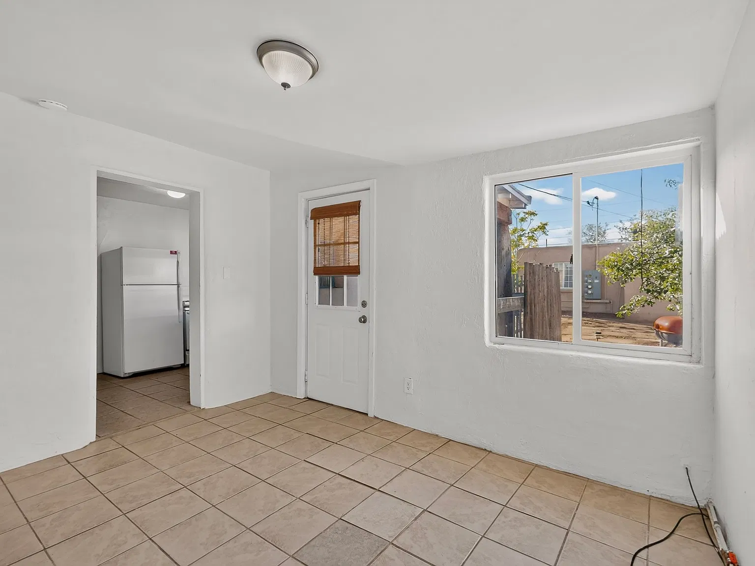 1219 Summer Avenue Northwest — Photo 4