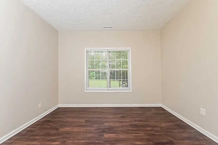 509 Judith Ct — Photo 15