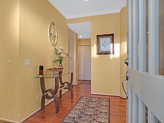4th image of 46 Vista Del Mar