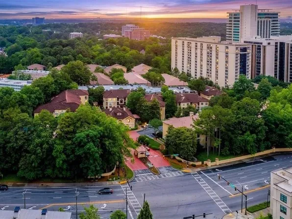 3777 Peachtree Rd NE APT 923, Brookhaven, GA 30319