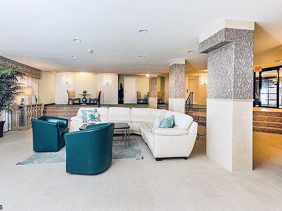 4th image of 935 Ocean Ave APT 522
