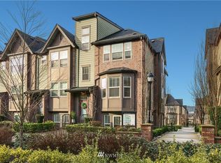 1045 10th Ave NE, Issaquah, WA 98029