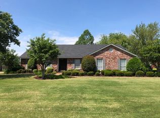 1703 McClain St, Greenville, MS 38701