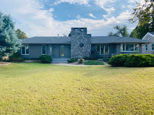 1114 Park Manor St, Nichols Hills, OK 73116