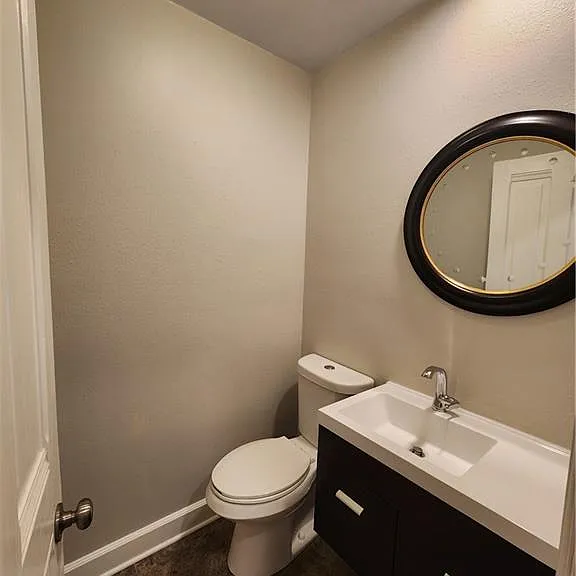 110 S Dearborn St #3 — Photo 16