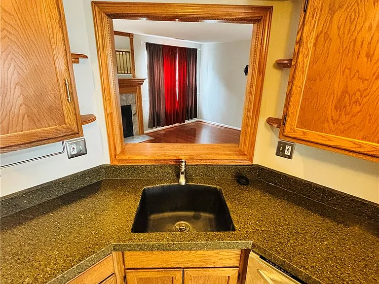 2427 Linksman Ln — Photo 11