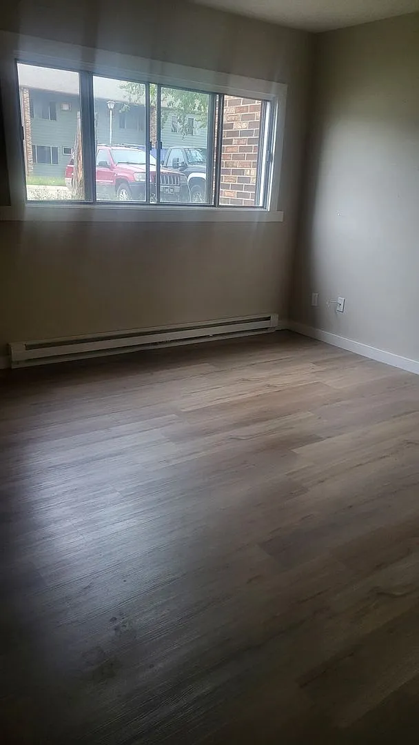 Fairview Apartments — Photo 1
