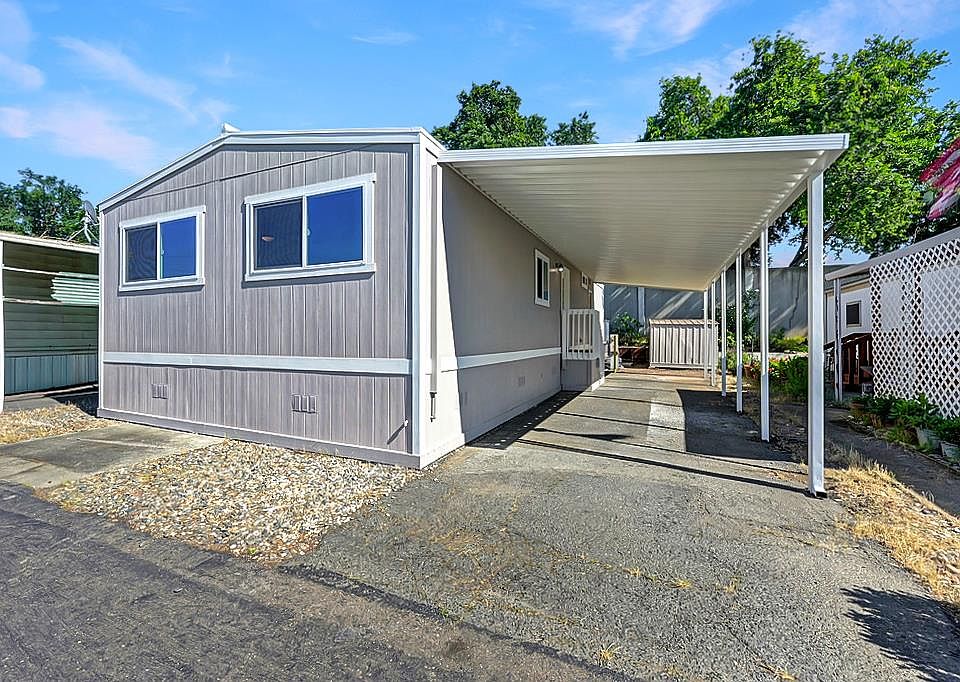 1st image of 49 Saxton Cir