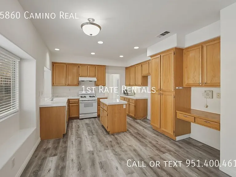 15860 Camino Real — Photo 4