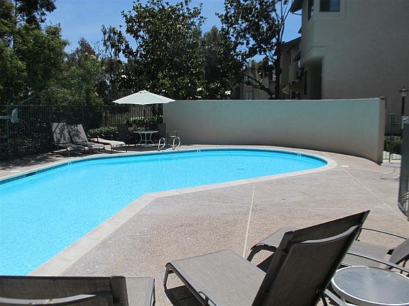 3rd image of 9945 Paseo Montril