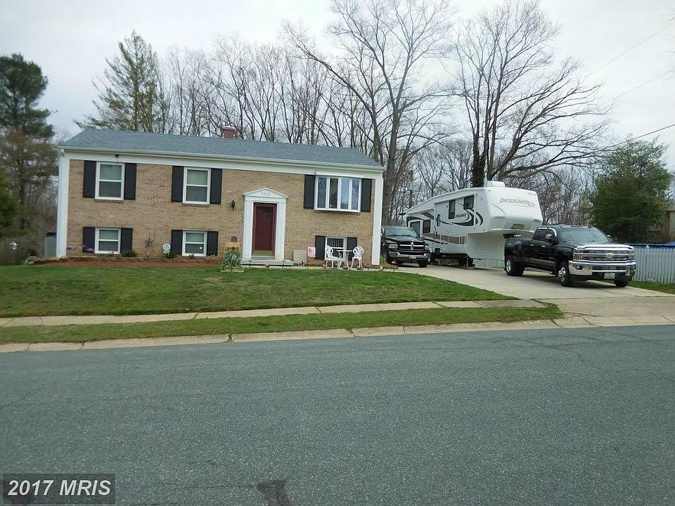 1st image of 2315 Rosewood Dr