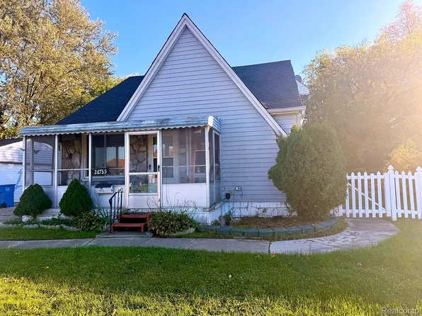 26735 Annapolis St, Dearborn Heights, MI 48125