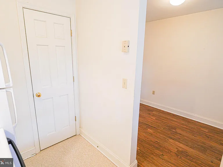 800 Travers St #5 — Photo 34