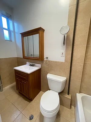 Rented by Compass | media 7