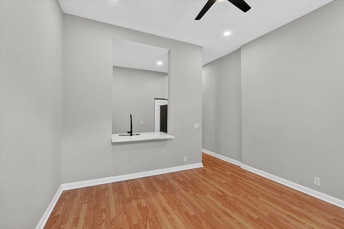 2022 South 11th Street - 2022-A — Photo 2