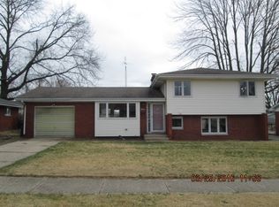1340 Woodbine Way, South Bend, IN 46628
