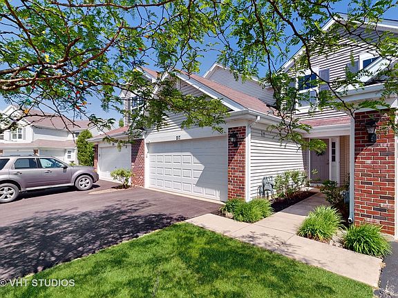 4th image of 217 Macintosh Ave