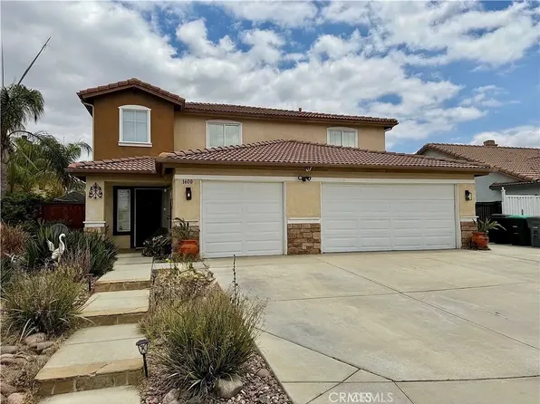 1600 Hickory Wood Ln, Hemet, CA 92545