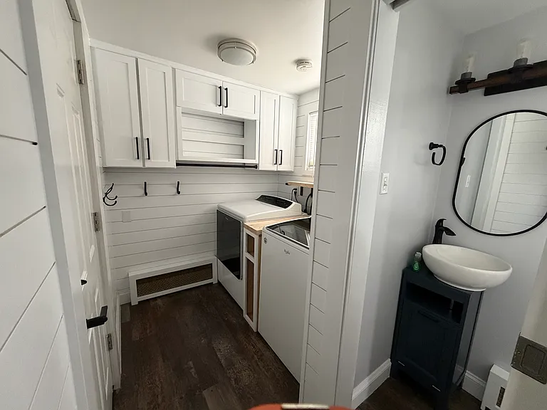 715 Edgewater Dr — Photo 7