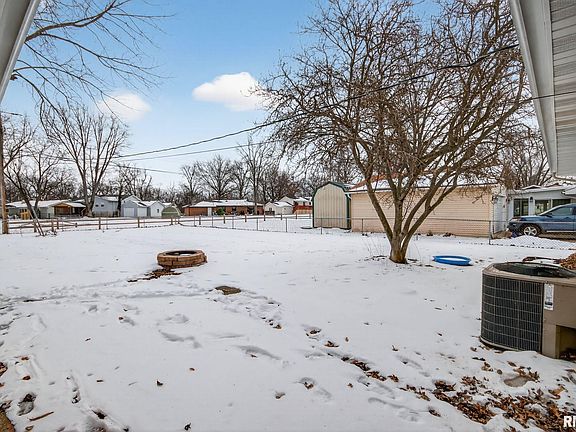 4th image of 53 Mishawaka Dr