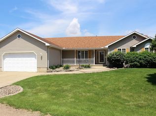14031 Sycamore Ln, Clinton, IL 61727